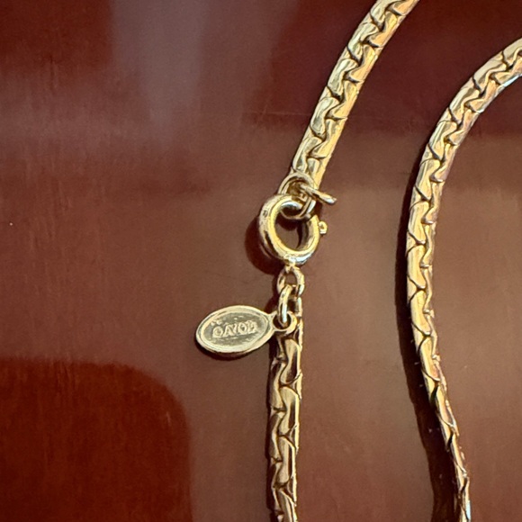 Vintage AVON Green and Blue Enamel Butterfly - Gold Toned Choker Necklace - Picture 2 of 4